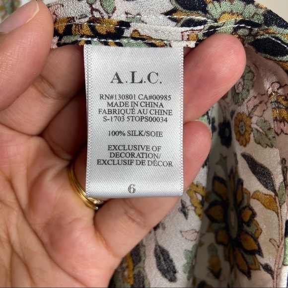 ALC Hari Silk Floral V-Neck Tassel Tie Blouse - Picture 5 of 8